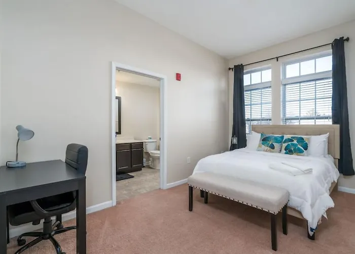 Private Bedroom Downtown Indy - Shared